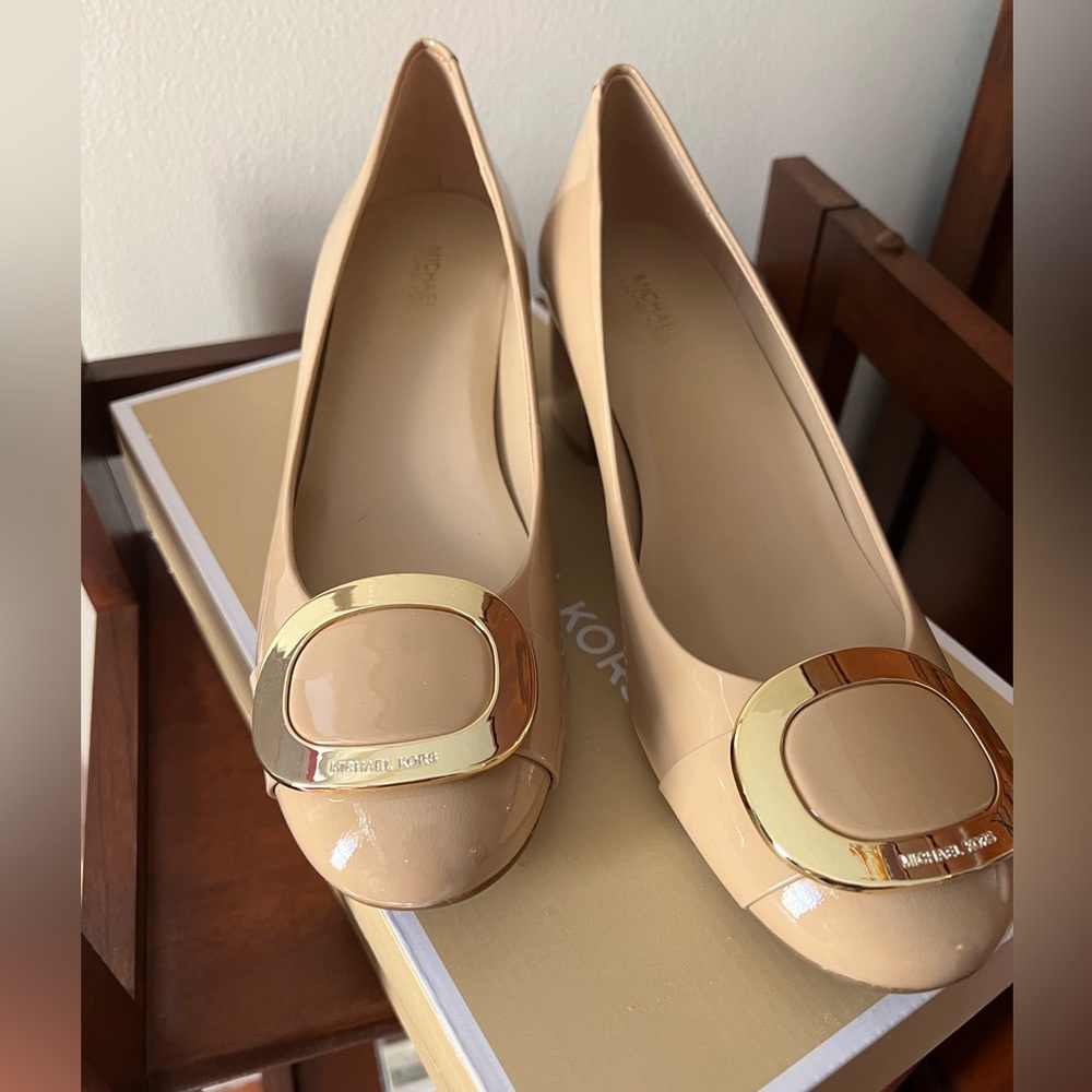 Michael Kors Pauline Flex Mid Pump Patent Leather - Nude, Size US 8.5M